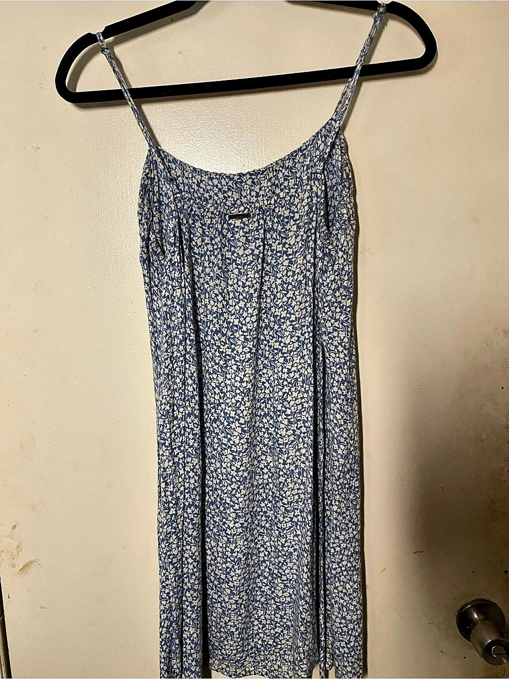 Billabong Floral Midi Dress in Blue & White Size Medium - Picture 2 of 4
